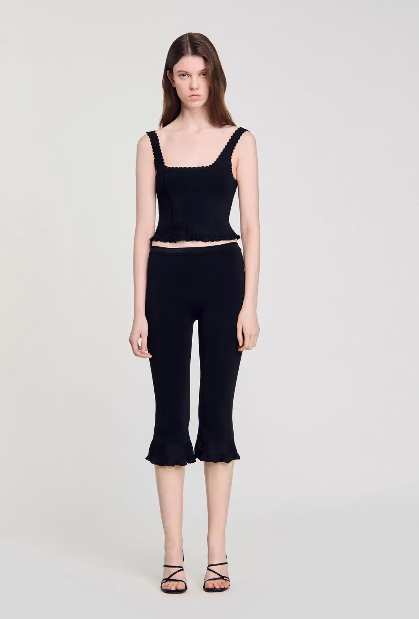 An image of capris.