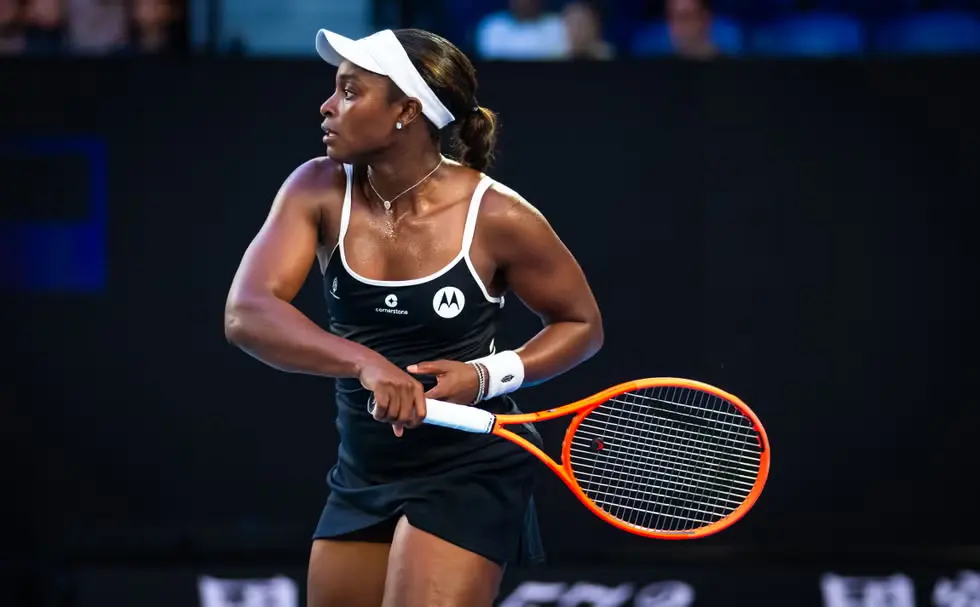 melbourne, australia january 12: sloane stephens of the united states in action against aryna sabalenka of belarus during the first round on day 1 of the 2025 australian open at melbourne park on january 12, 2025 in melbourne, australia (photo by robert prange/getty images)