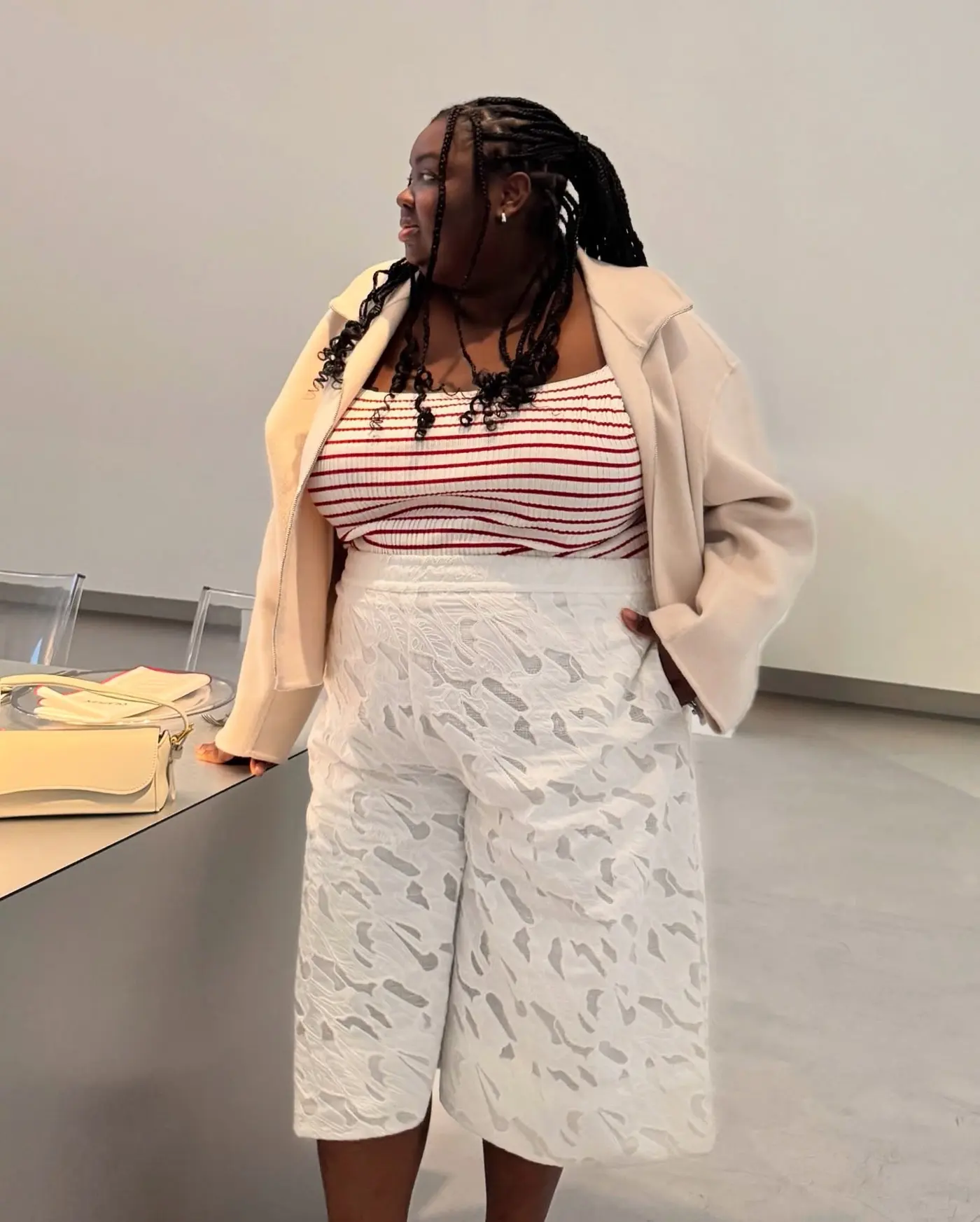 An image of @abimarvel wearing a 2025 short trend.