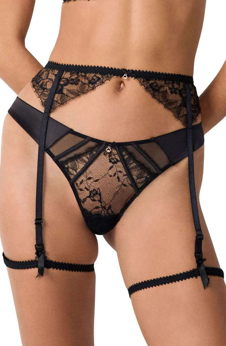 Mascarade Porte Jartelle Lace Garter Belt