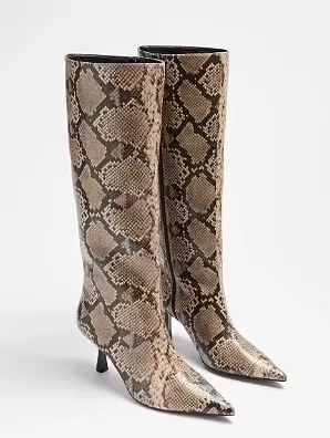 The faux snakeskin Evie Kitten Heel Long Boots ($60) completed the look perfectly