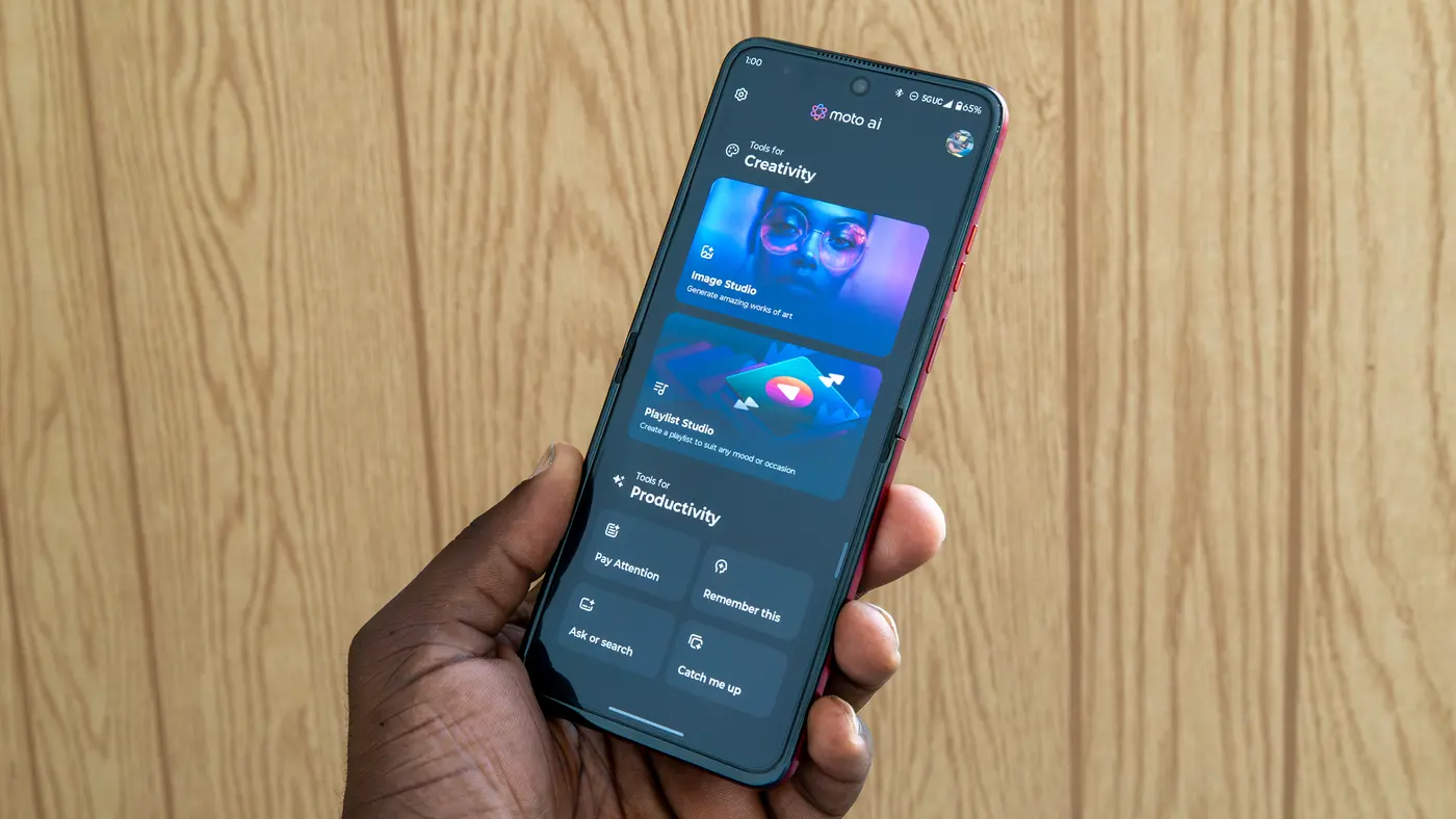 The Moto AI app on the Razr Ultra 2025