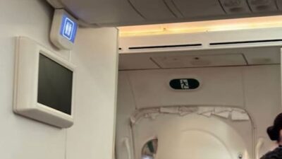 Air India Boeing 787 Emits 'Hissing' Noise, Alarming Passengers During Flight; Airline Addresses Concerns