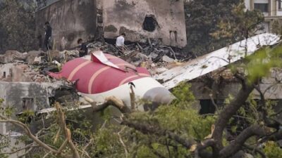 Air India aircraft accident: 'Cockpit error seems unlikely'