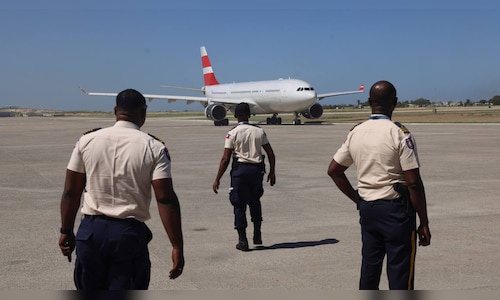 Commercial air travel in Haiti restarts as domestic flights resume following gang disruptions in November 2024.