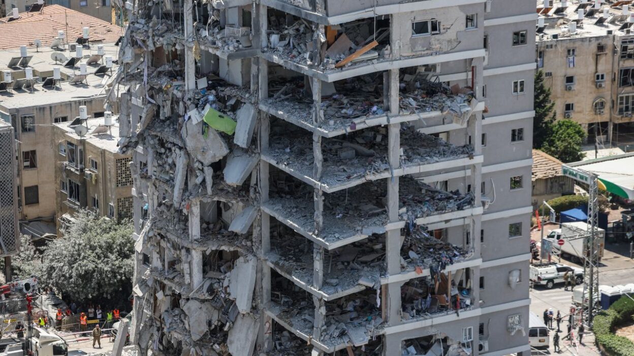 Iranian Missiles Inflict Major Damage in Israel
