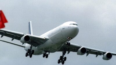 Iraq Shuts Down Airspace and Halts Flights; Air India, Lufthansa, and Etihad Experience Interruptions