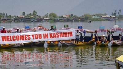 Jammu and Kashmir Organizes Shikara Race on Dal Lake to Boost Valley Tourism