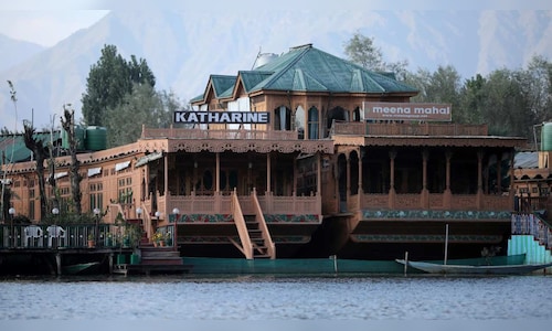 Kashmir's tourism industry faces ongoing decline following Pahalgam attack