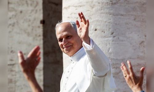 Leo, the first American pope, denounces nationalist politics during Sunday Mass.