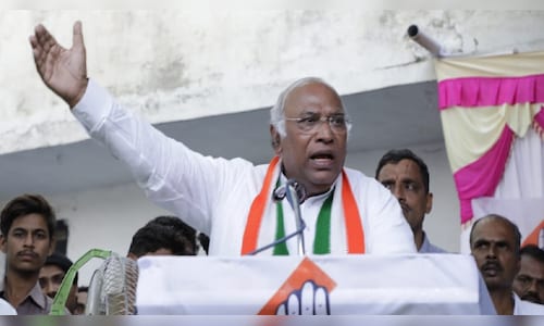 Mallikarjun Kharge Claims Government Raised 'Waqf by User' Issue to Spark Conflict Over Properties