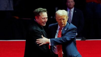 Musk-Trump split jeopardizes $22 billion in SpaceX contracts, shaking up the U.S. space initiative.