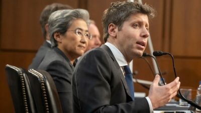 Sam Altman reveals that Meta proposed $100 million bonuses to OpenAI staff.