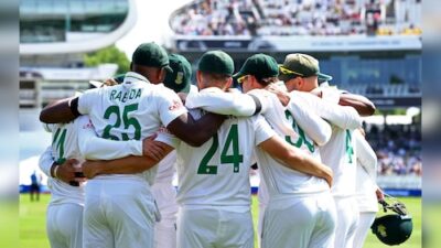 WTC Final: Australia and South Africa Teams Hold Moment of Silence for Air India Crash Victims