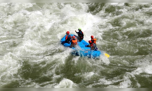 Arunachal Pradesh Advocates for Eco and Adventure Tourism as Chowna Mein Showcases Rafting on the Dibang River in Dambuk