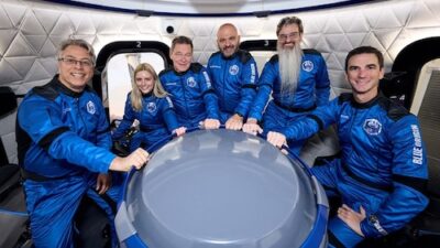 Blue Origin Postpones New Shepard Launch with Six Crew Members Due to Technical Difficulties