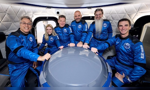 Blue Origin Postpones New Shepard Launch with Six Crew Members Due to Technical Difficulties