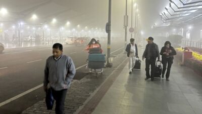 Delhi Airport News: More than 27 flights cancelled, with many others delayed on December 18 due to thick fog.