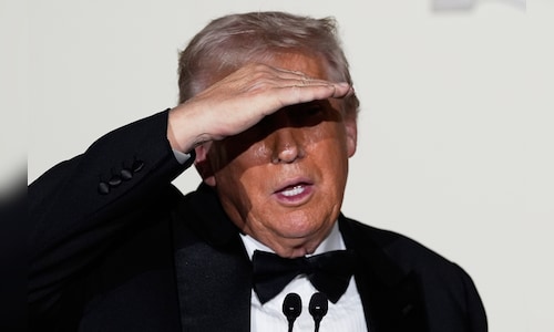 Donald Trump signs executive order aimed at curbing state-level AI regulations.