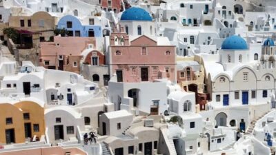 Greece on Track for Record-Breaking Year in Tourism, According to Minister