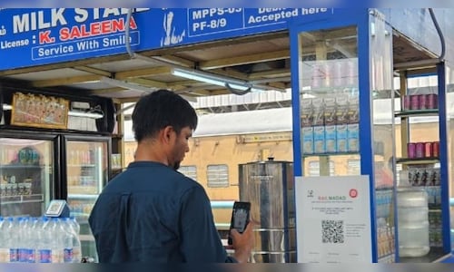 Indian Railways Launches QR-Code Complaint System at Catering Outlets in Chennai
