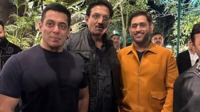 MS Dhoni joins Salman Khan in celebrating his 60th birthday at a farmhouse in Panvel.