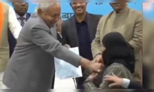 Nitish Kumar Removes Woman's Hijab at Event; Opposition Raises Concerns About His Mental Health