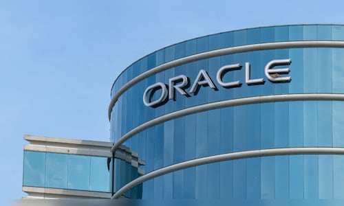 Oracle Postpones Certain OpenAI Data Center Initiatives to 2028 Due to Labor and Material Shortages, While Abilene Texas Project Continues as Planned