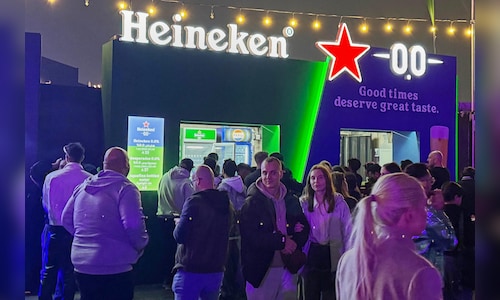 Saudi Arabia discreetly increases access to exclusive alcohol shop for non-Muslim residents.