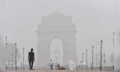 Thick fog interrupts Delhi airport activities; 177 flights canceled and over 500 delayed on Friday.
