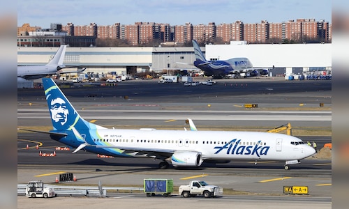 Boeing and Alaska Airlines finalize major agreement for 105 737-10 aircraft and five 787 jets.
