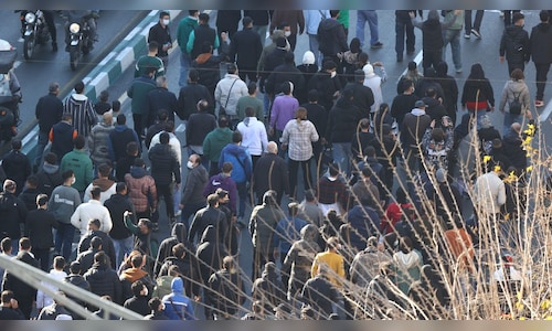 Casualties climb to at least 10 amid clashes during Iran protests