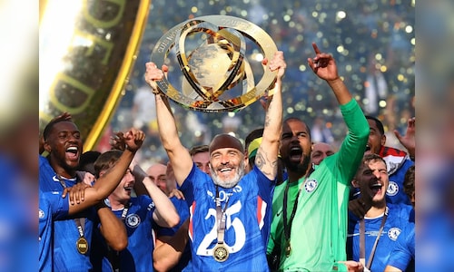 Chelsea parts ways with Enzo Maresca amid speculation of conflict with club owners.