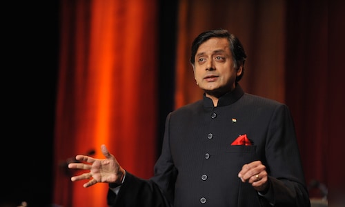 Displeased by Rahul's 'Kochi snub,' Shashi Tharoor will miss important Congress meeting.