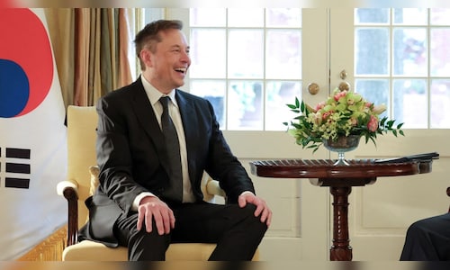 Elon Musk focuses on the chip industry, announces plans to restart the Dojo3 project.