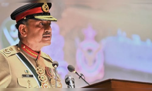 Pakistan approaches $1.5 billion agreement to provide arms and aircraft to Sudan, sources reveal.