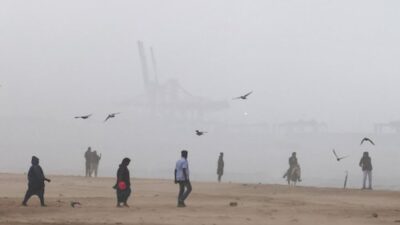 Railway Minister Ashwini Vaishnaw Assesses Rail Readiness in Anticipation of Cyclone Ditwah