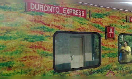 Railways Mulls Over Duronto Express for Bengaluru to Mumbai Journey in 18 Hours Following Criticism of Slow Superfast Service