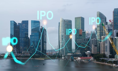 Shadowfax projects a 23-25% increase in revenue due to growing market share and enhanced value-added services.