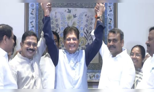 Tamil Nadu 2026 Elections: AMMK Rejoins NDA as TTV Dhinakaran Holds Talks with Piyush Goyal