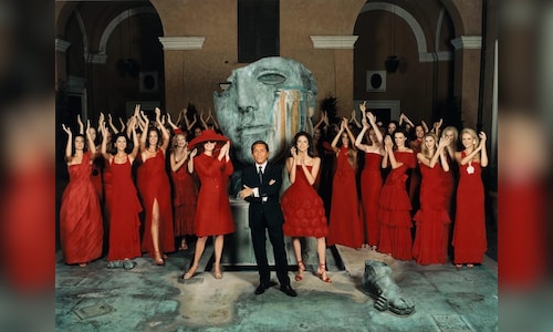 Valentino Garavani, renowned Italian fashion icon, passes away at 93