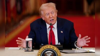 11:11 | Trump asserts Iran has conceded; Tehran refutes negotiation claims; India’s largest IPO falls below its initial price, and other updates.