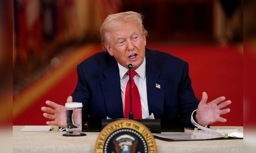 11:11 | Trump asserts Iran has conceded; Tehran refutes negotiation claims; India’s largest IPO falls below its initial price, and other updates.