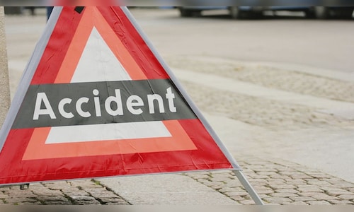 Almost 200 tourists trapped in Chungthang due to landslides in North Sikkim.