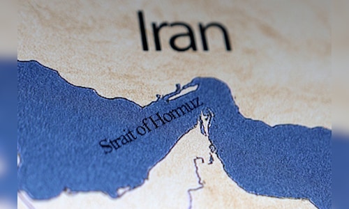 Two LPG Tankers Heading to India Traverse the Strait of Hormuz, Reports Government