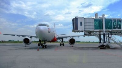 AirAsia and Air New Zealand Raise Ticket Prices Due to Middle East Tensions