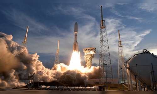 Amazon set to purchase satellite company Globalstar for $11.6 billion, challenging Elon Musk's Starlink.