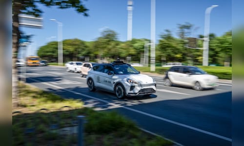 China suspends issuance of new robotaxi licenses following Baidu’s major service disruption in Wuhan, affecting over 100 vehicles.