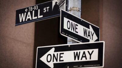 Dow Jones, S&P 500, and Nasdaq Tread Carefully as They Wait for Peace in West Asia