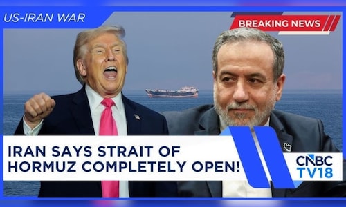 Headlines: Iran declares Hormuz is accessible, markets gain for a second consecutive week, Constitution amendment proposal unsuccessful, and additional updates.